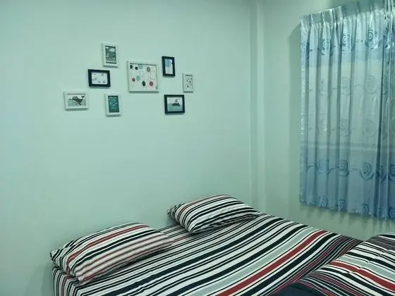 2 Bedrooms Bungalow