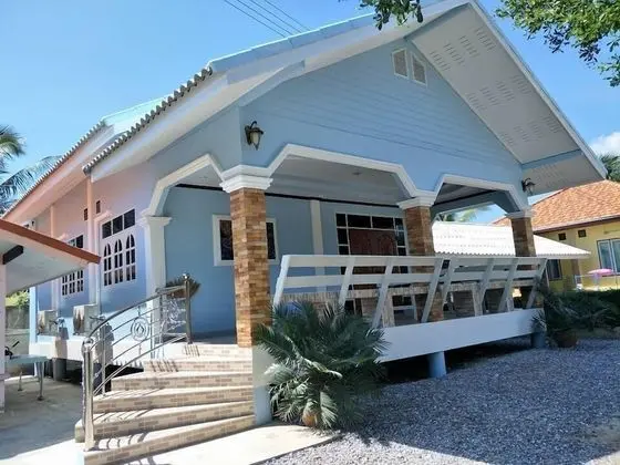 2 Bedrooms Bungalow