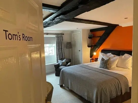Comfort Tek Büyük veya İki Ayrı Yataklı Oda