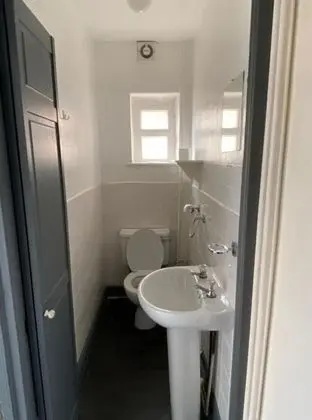 Tek Kişilik Oda, Ortak Banyo