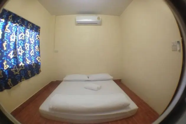 Standard Double Room with Air-con and Shared Bathroom