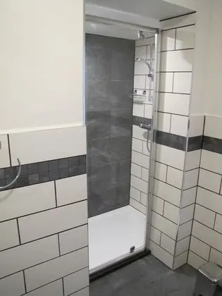 Deluxe Tek Büyük Yataklı Oda, Banyolu/Duşlu, Avlu Manzaralı