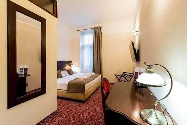 Comfort Tek Büyük Yataklı Oda