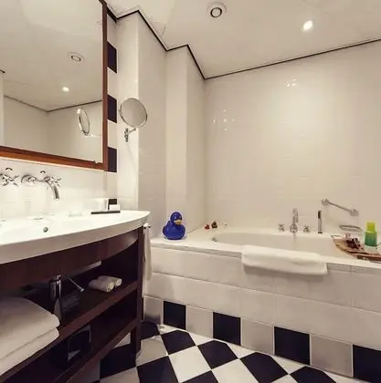 Guest Suite