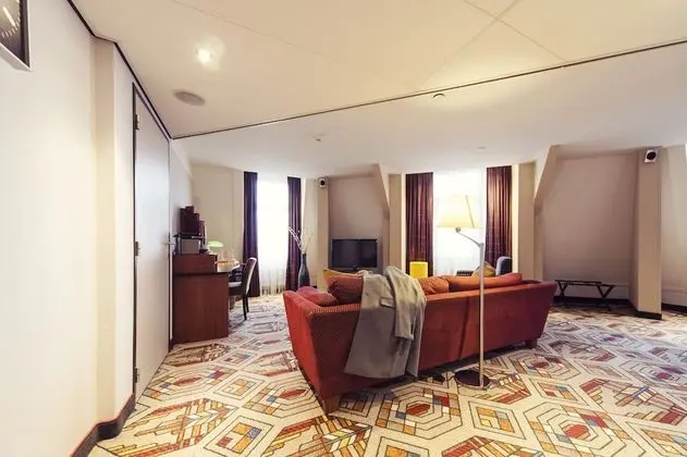Master Suite with canal view
