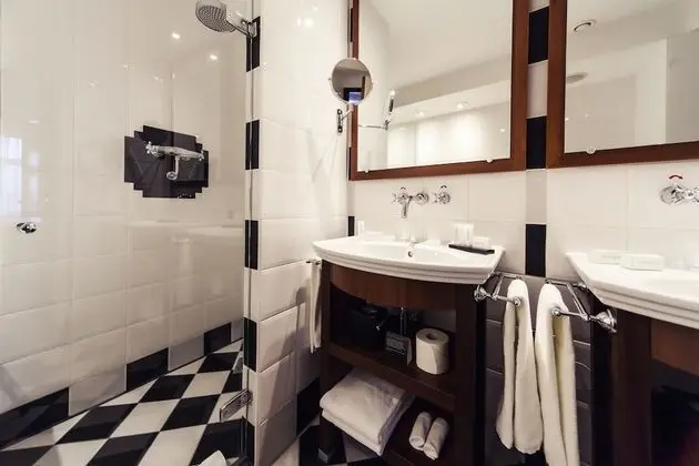 Master Suite with canal view