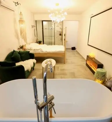 Signature Tek Büyük Yataklı Oda, Küvet