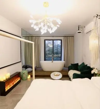 Signature Tek Büyük Yataklı Oda, Küvet