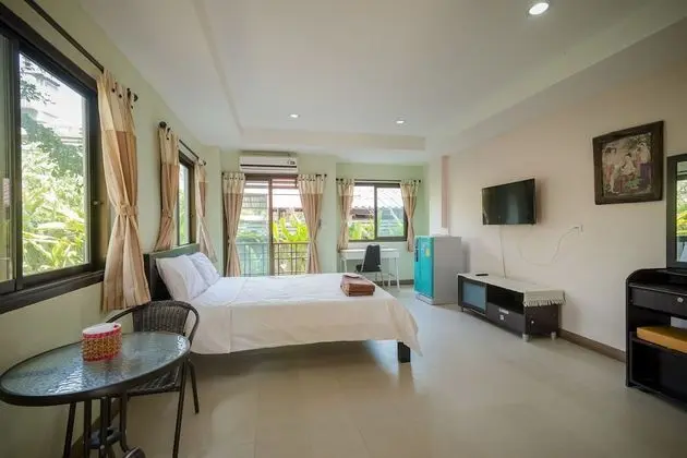 Standard Single Bed