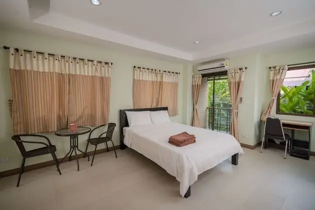 Standard Single Bed