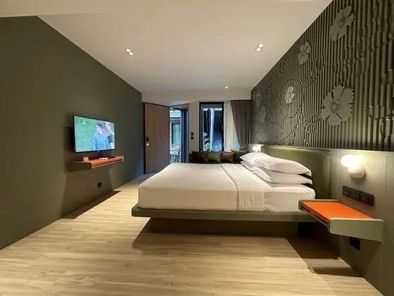 Deluxe Luxury