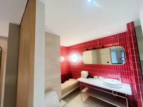 Deluxe Luxury