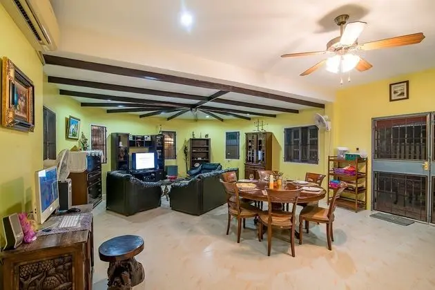 3-Bedroom House with Private Pool