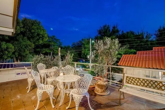 5-Bedroom Villa