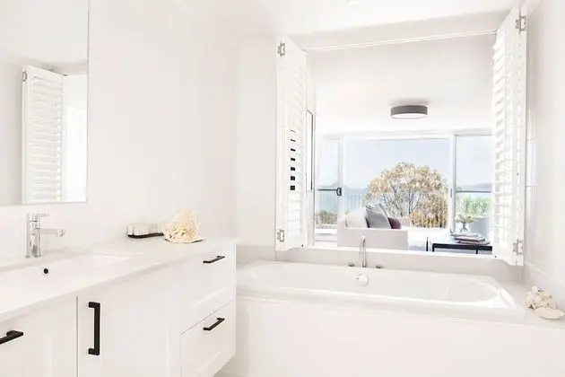 Classic Çatı Katı Süiti (Penthouse), Küvet, Koy Manzaralı