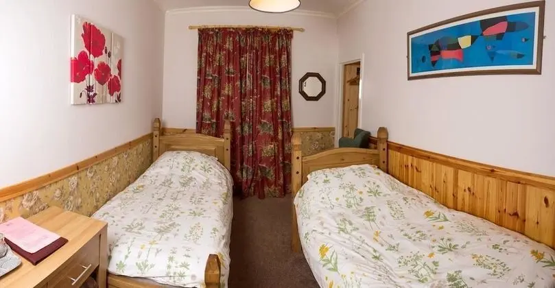 Traditional İki Ayrı Yataklı Oda, Ortak Banyo