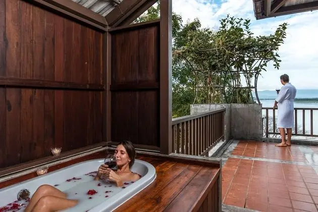 Honeymoon Süit, 1 En Büyük (King) Boy Yatak