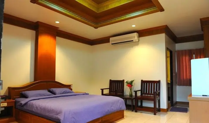 Seaside Deluxe with King Bed