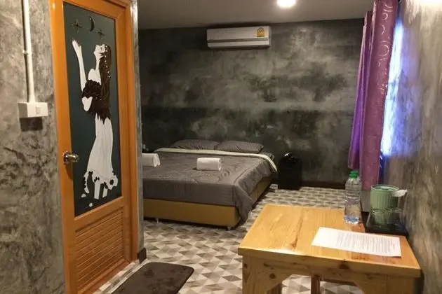 Standard Tek Büyük Yataklı Oda
