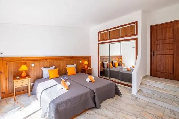Villa, 4 Yatak Odası, Kişiye Özel Havuzlu, Havuz Manzaralı
