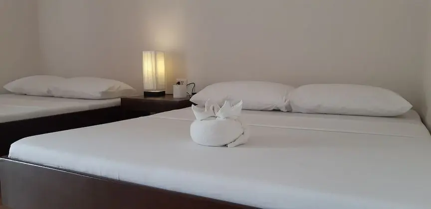 Deluxe Tek Büyük Yataklı Oda, 2 Çift Kişilik Yatak, Kısmi Deniz Manzaralı