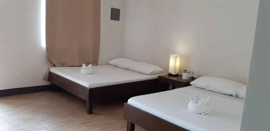 Deluxe Tek Büyük Yataklı Oda, 2 Çift Kişilik Yatak, Kısmi Deniz Manzaralı