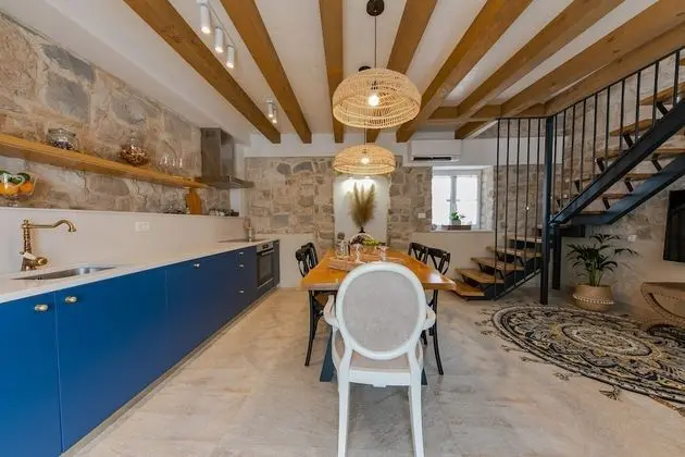 Deluxe Villa