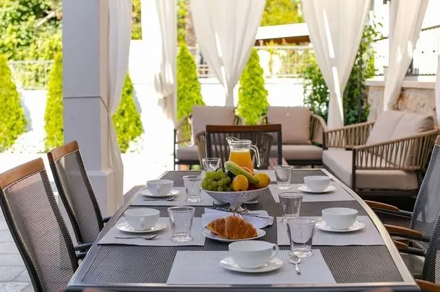 Deluxe Villa
