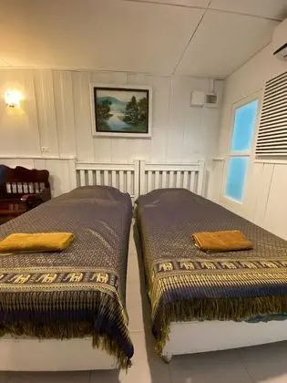 Üç Kişilik Oda