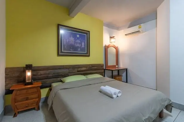 Standard Double Room with Shared Bathroom