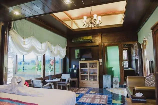Deluxe Tek Büyük Yataklı Oda
