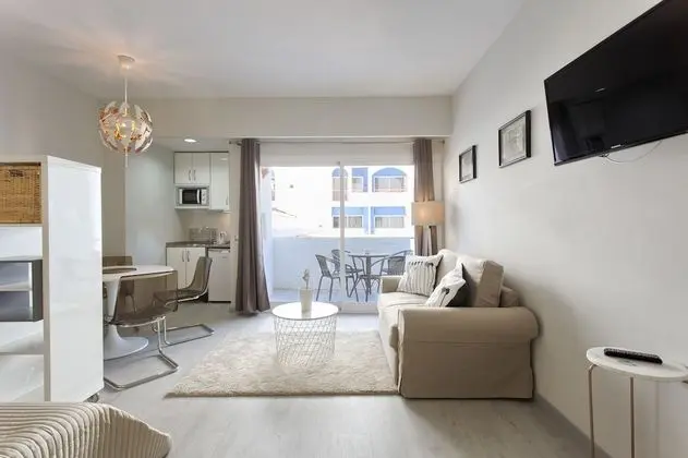 Deluxe Stüdyo, 1 En Büyük (King) Boy Yatak ve Çekyat, Havuz Manzaralı