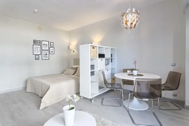 Stüdyo, Balkon, Havuz Manzaralı