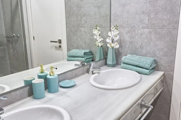 Stüdyo, Balkon, Havuz Manzaralı