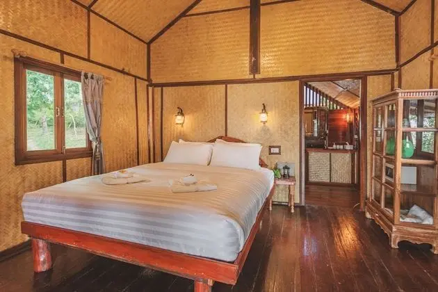 Chaba Villa with Air Condition