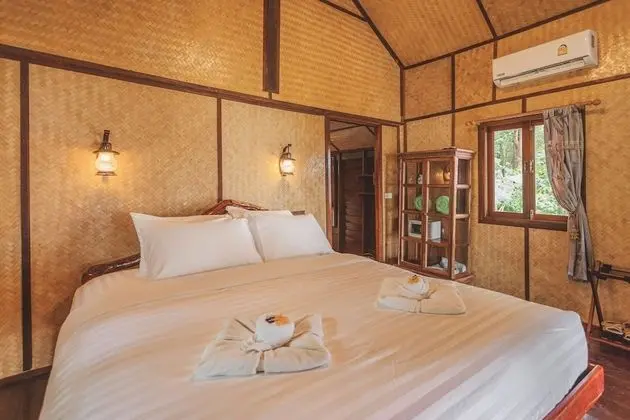 Chaba Villa with Air Condition