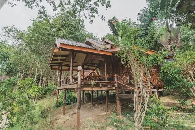 Chaba Villa with Air Condition