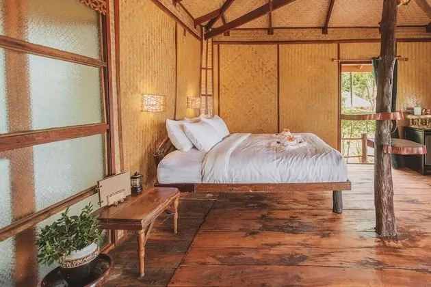 Lotus Villa with Air Condition