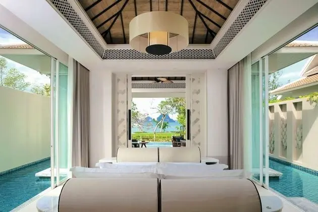Beachfront Pool Villa