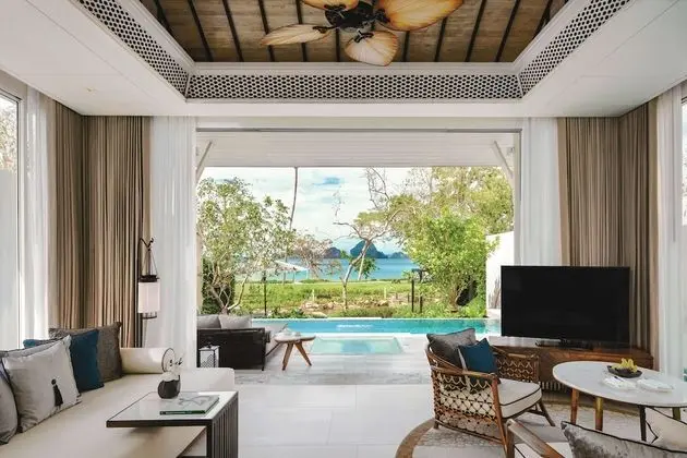 Beachfront Pool Villa