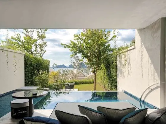 Wellbeing Sanctuary Pool Suite Twin