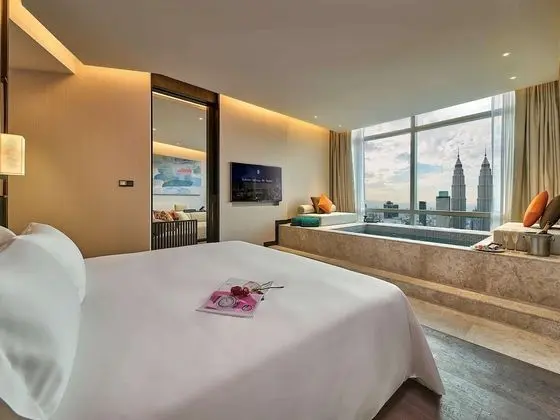 Süit, 1 En Büyük (King) Boy Yatak (Sanctuary Suite, Twin Tower View)