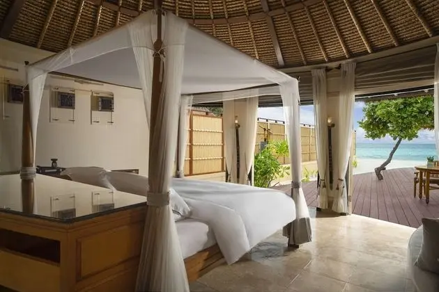 Beachfront Sunset View Pool- Free Transfers for 2, Minimum Stay 3 Nights 1st May till 30th Sept 2024