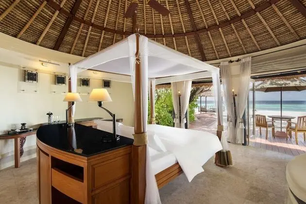 Beachfront Sunset View Pool- Free Transfers for 2, Minimum Stay 3 Nights 1st May till 30th Sept 2024