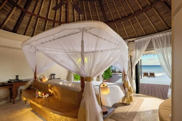 Beachfront Sunset View Pool- Free Transfers for 2, Minimum Stay 3 Nights 1st May till 30th Sept 2024