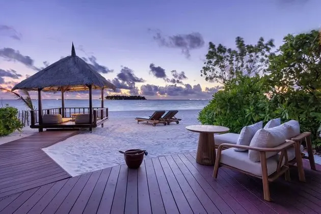 Beachfront Sunset View Pool- Free Transfers for 2, Minimum Stay 3 Nights 1st May till 30th Sept 2024