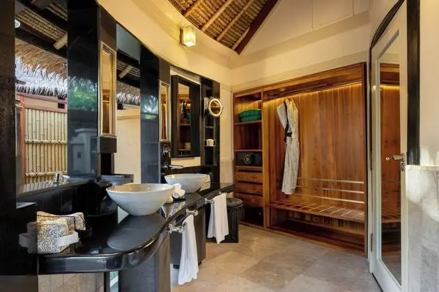 Beachfront Sunset View Pool- Free Transfers for 2, Minimum Stay 3 Nights 1st May till 30th Sept 2024