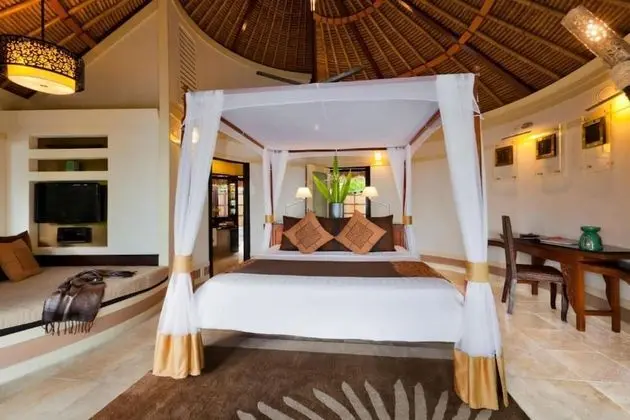 Oceanview Pool Villa- Free Transfers for 2, Minimum Stay 3 Nights 1st May till 30th Sept 2024