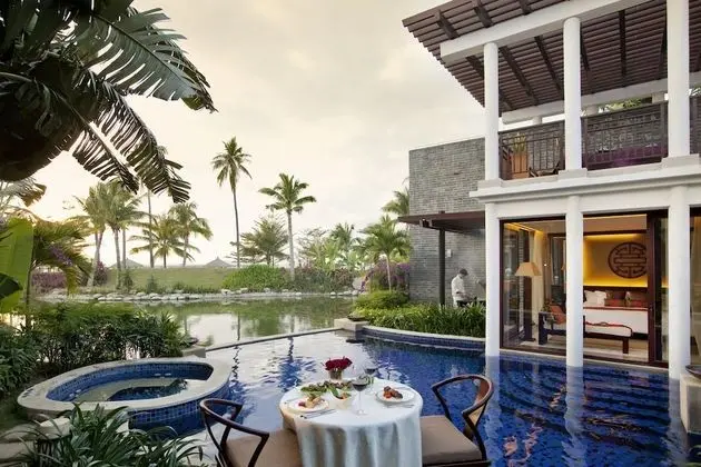 Villa, Havuz Kullanımı, Okyanusa Sıfır