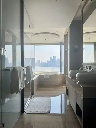 Standard Oda (Riverside Retreat)